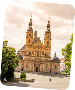 Ansicht Fuldaer Dom mit Vorplatz 